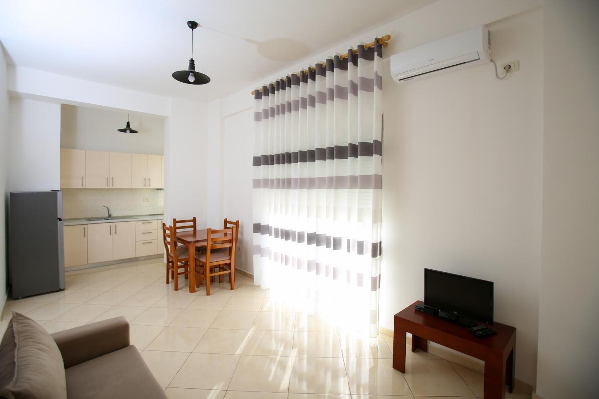 Appartamento Ionian Seaview Himare Esterno foto
