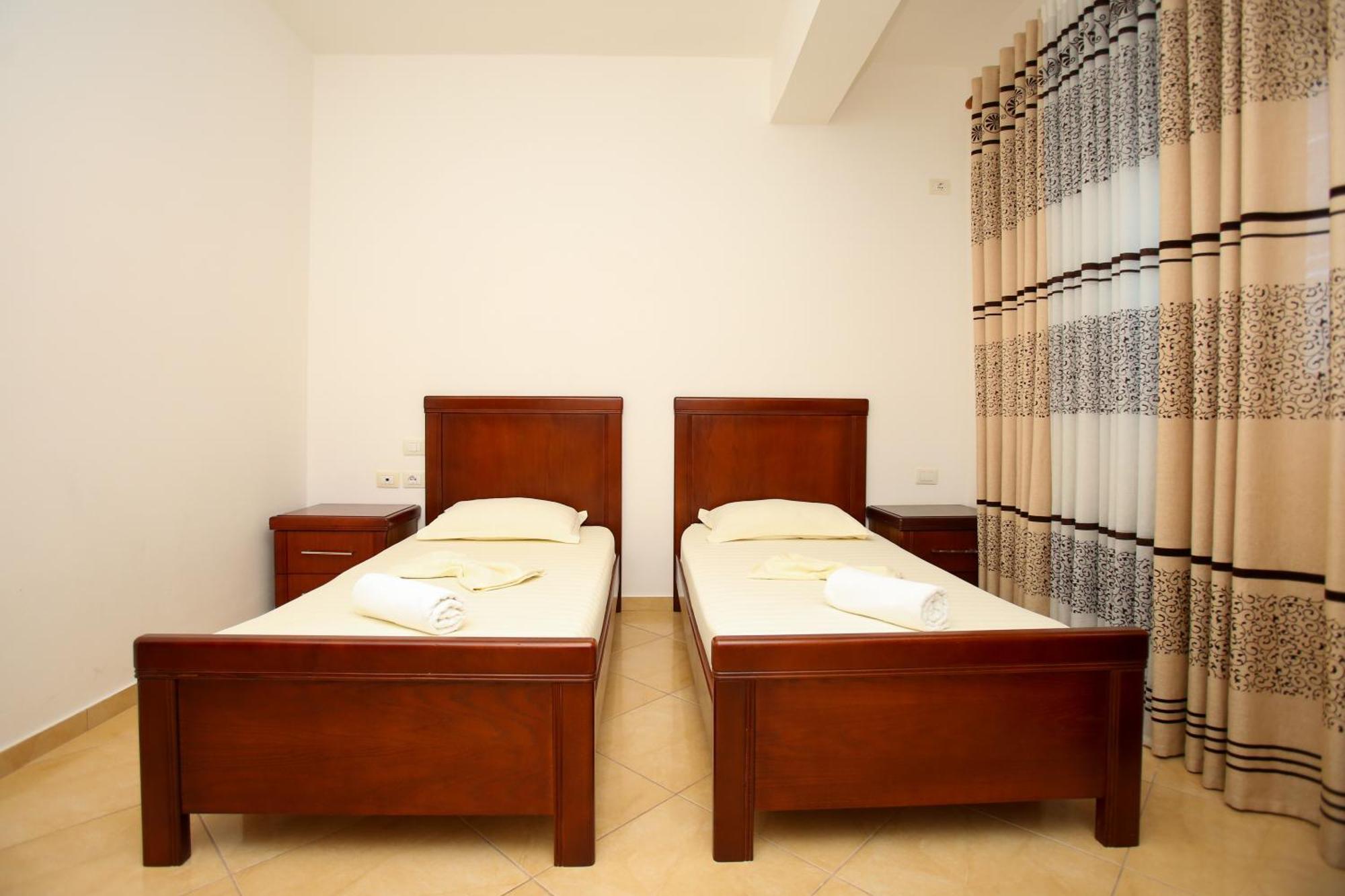 Appartamento Ionian Seaview Himare Esterno foto