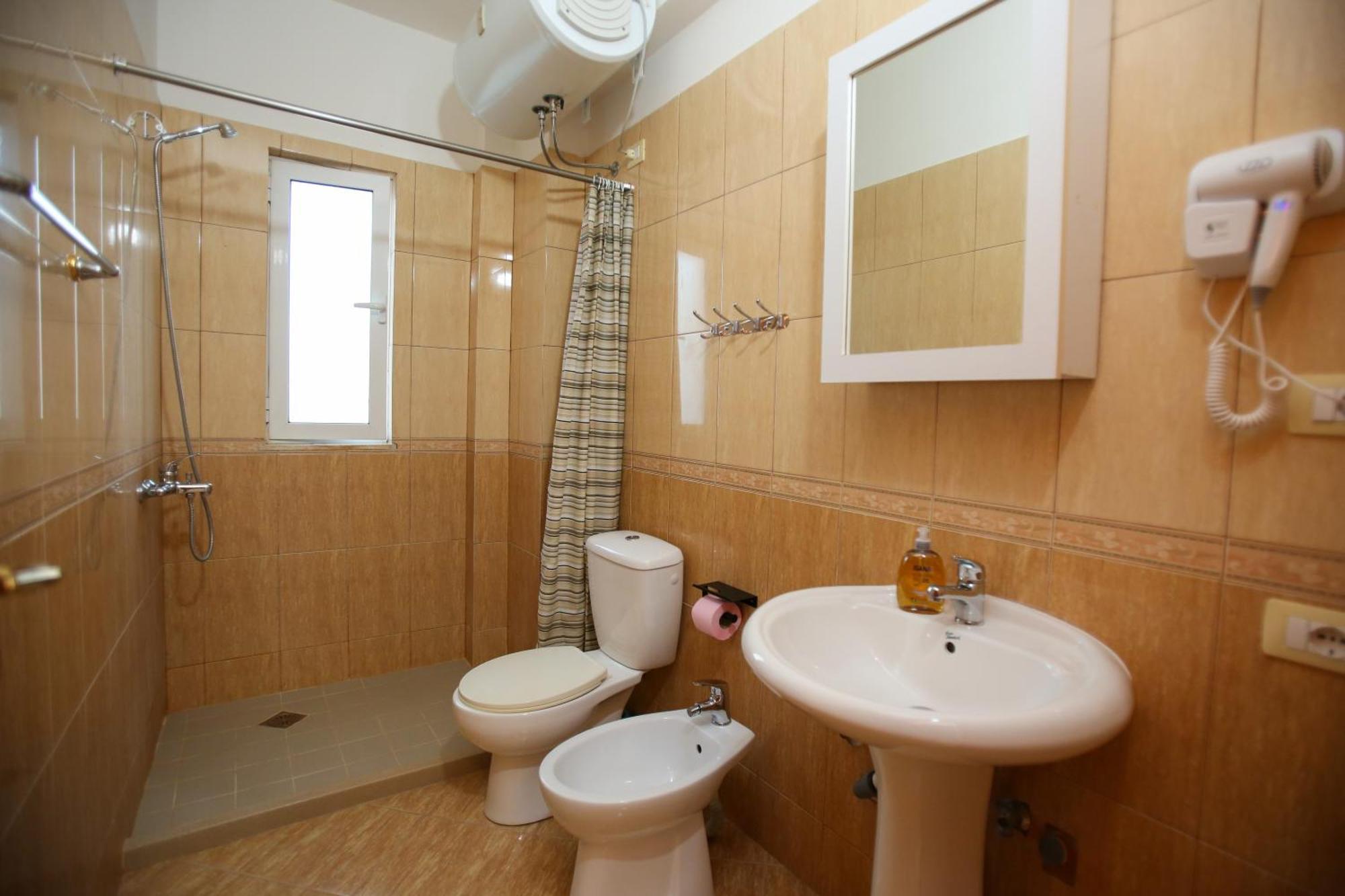Appartamento Ionian Seaview Himare Esterno foto