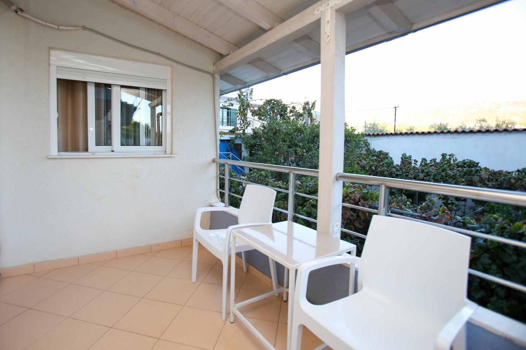 Appartamento Ionian Seaview Himare Esterno foto